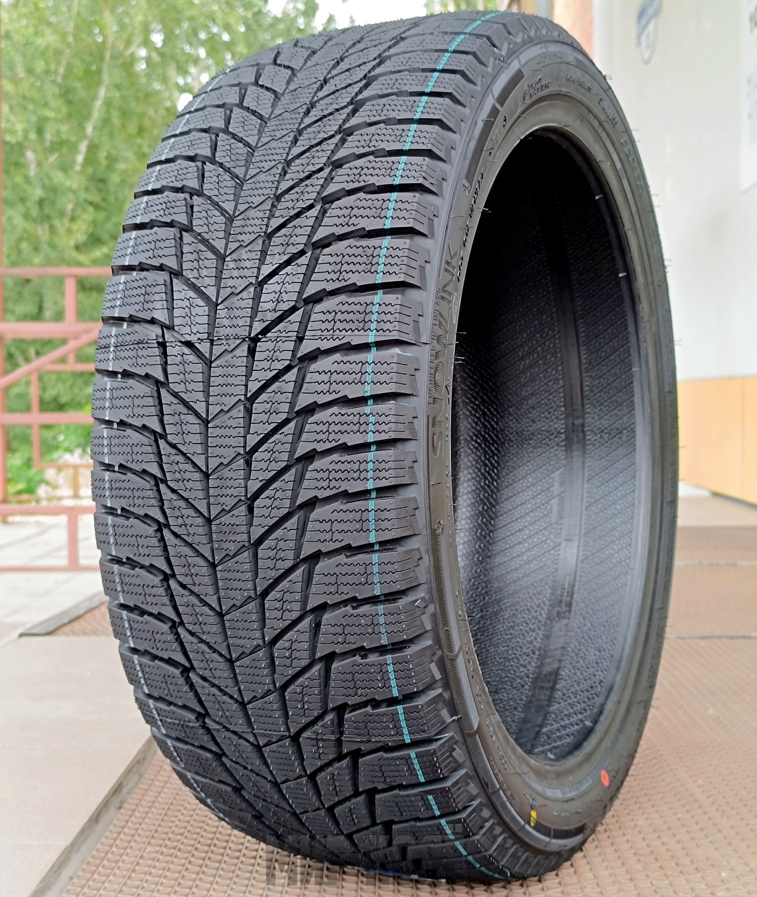 Triangle 215/50R17 95R PL01