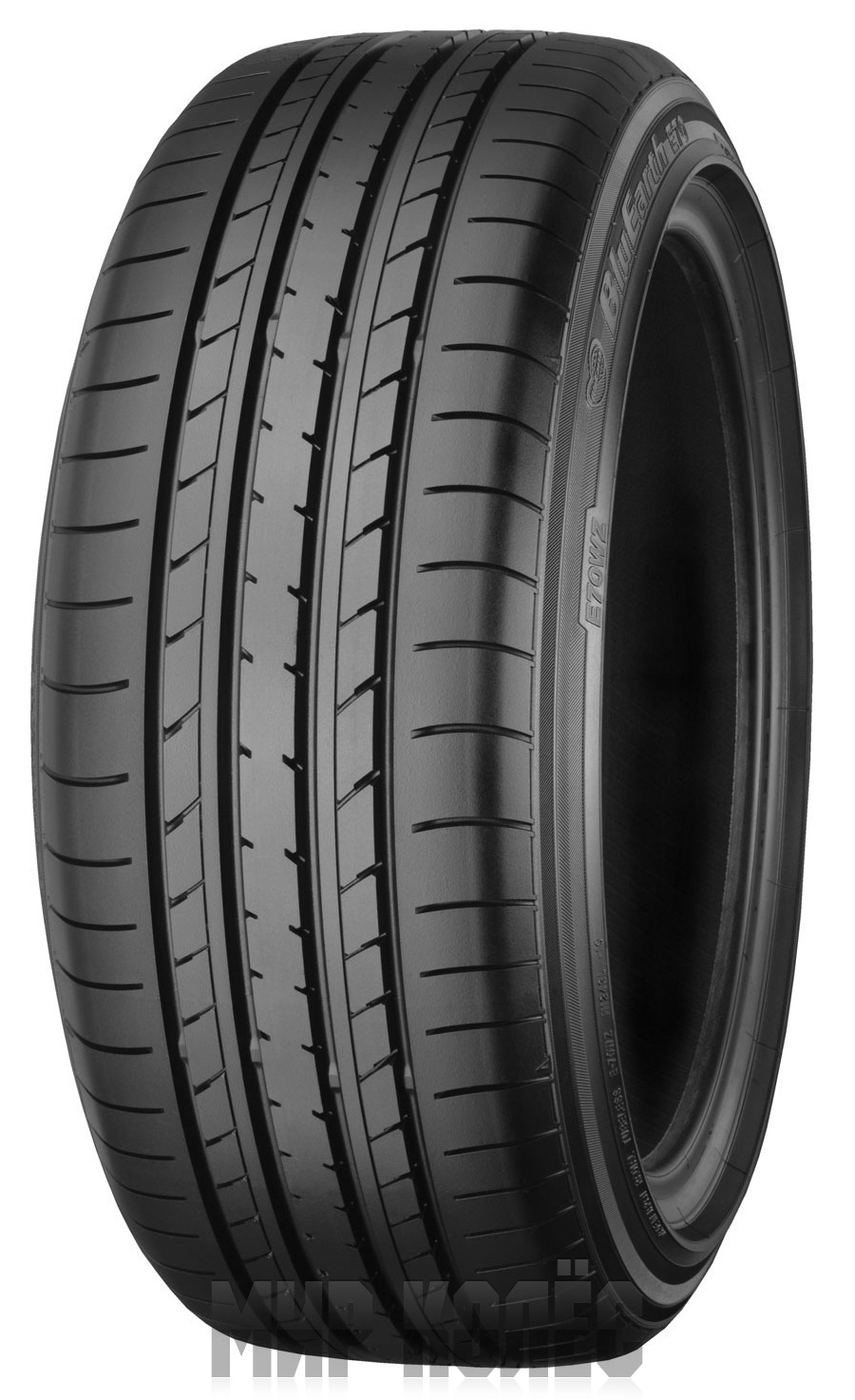 Yokohama 215/55R17 94V decibel E70N