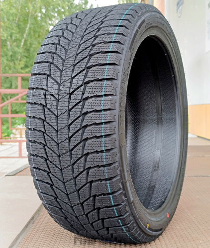 Triangle 235/40R18 95R XL PL01